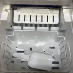 داخل یخ ساز سیلور کرست SEMK 105 B2